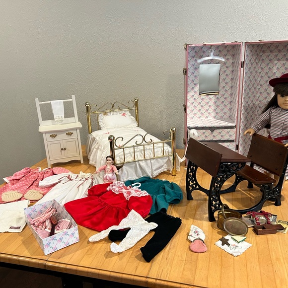 American Girl Samantha Doll with Furniture & Accessories - Picture 2 of 13